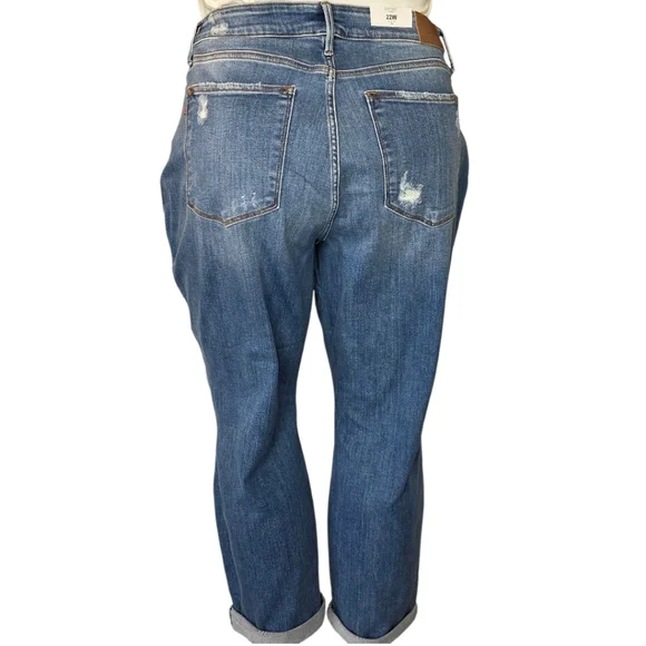 Judy Blue Paul Mid Rise Boyfriend Jeans 22W Distressed Vintage Wash NWT - Picture 6 of 10